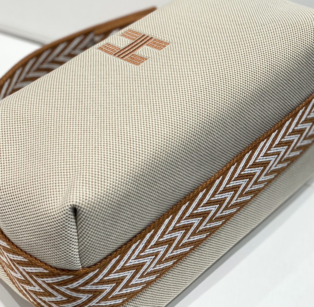 Hermes Cosmetic Bags